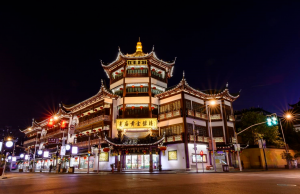 上海豫园商城股份有限公司城隍庙广场地块投资机会研究